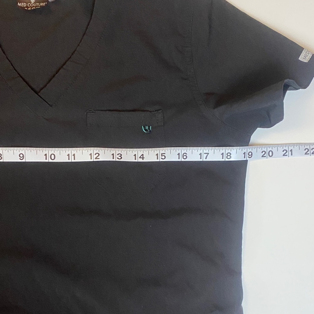 Med Couture v-neck Black Women's Top - Picture 6 of 8
